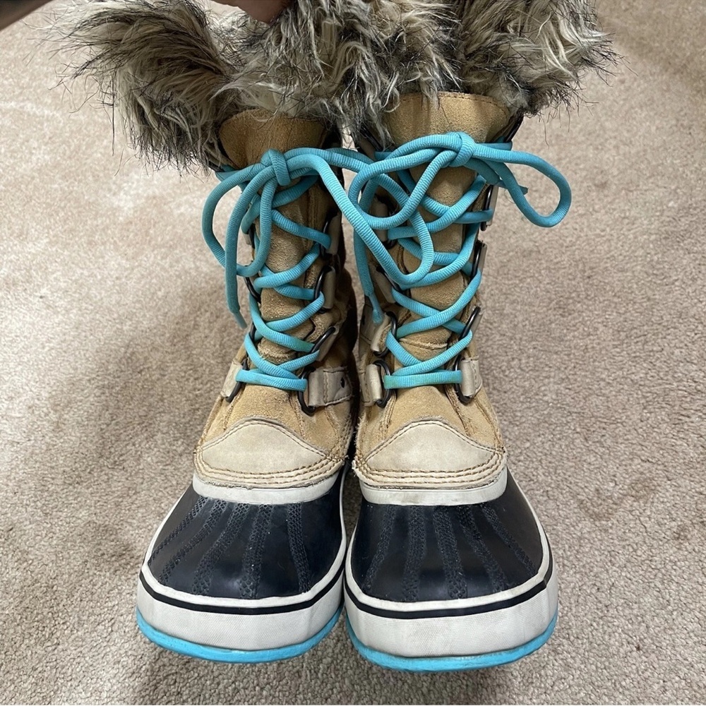 Sorel Joan of Arctic Curry Turquoise lace up fur lined snow boots women's T31